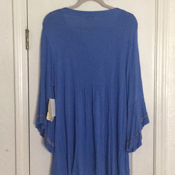 NWT Live & Let Live Beautiful Smocked Tunic Top - Picture 6 of 16